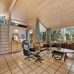 Luciane - 2-5km From The Sea By Interhome