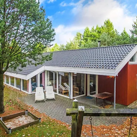 Luciane - 2-5km From The Sea By Interhome *