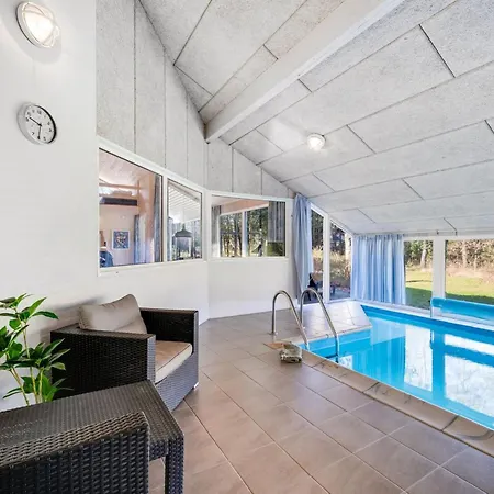 Luciane - 2-5km From The Sea By Interhome