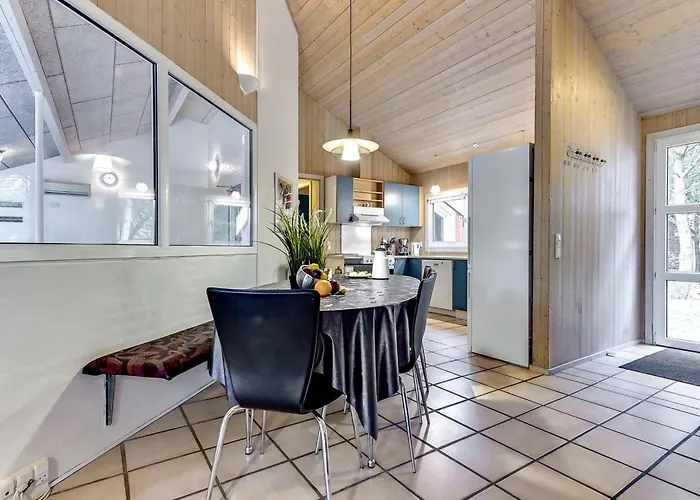 Dom wakacyjny Luciane - 2-5km From The Sea By Interhome *