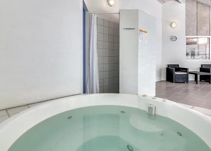 Dom wakacyjny Luciane - 2-5km From The Sea By Interhome Nørre Nebel